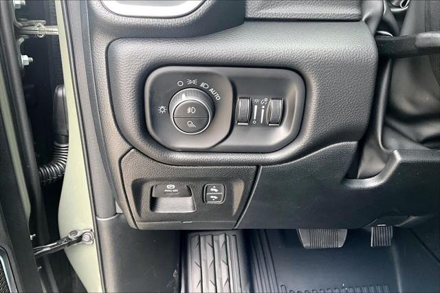 2026 Ram 1500 Laramie Crew Cab 4x4 5'7" Box