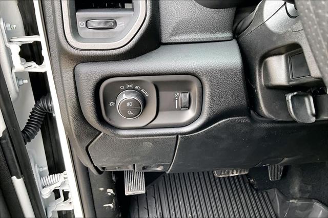 2026 Ram 2500 Black Express Crew Cab 4x4 8" Box