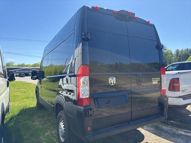 2026 Ram ProMaster Cargo Van Tradesman High Roof 136" WB w/Pass Seat