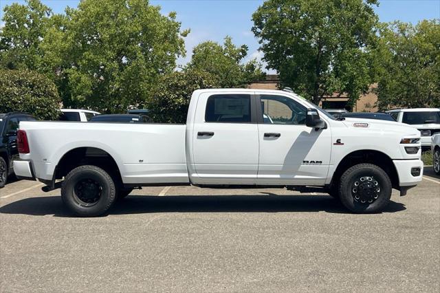 2026 RAM 3500 RAM 3500 BIG HORN CREW CAB 4X4 8 BOX