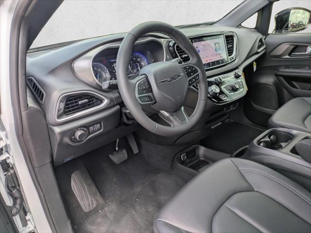 2026 Chrysler Voyager VOYAGER LX