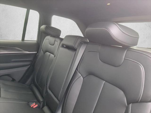 2026 Jeep Grand Cherokee Limited 4x2
