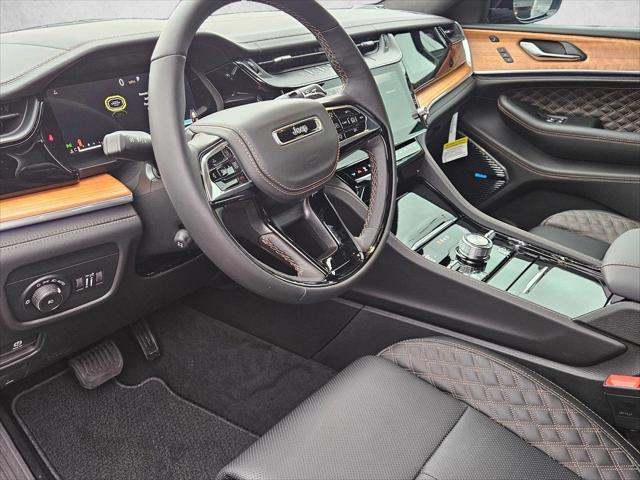 2026 Jeep Grand Cherokee GRAND CHEROKEE SUMMIT 4X4