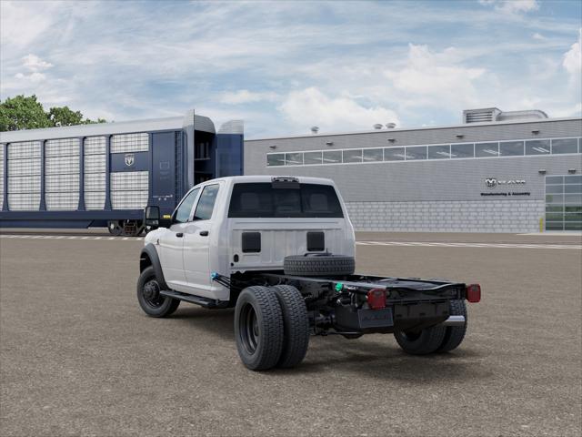 2026 RAM Ram 5500 Chassis Cab RAM 5500 TRADESMAN CHASSIS CREW CAB 4X4 60 CA