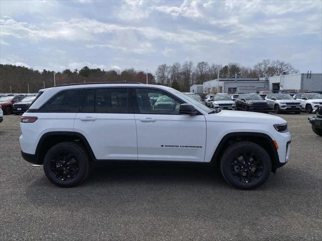 2026 Jeep Grand Cherokee GRAND CHEROKEE LAREDO ALTITUDE 4X4