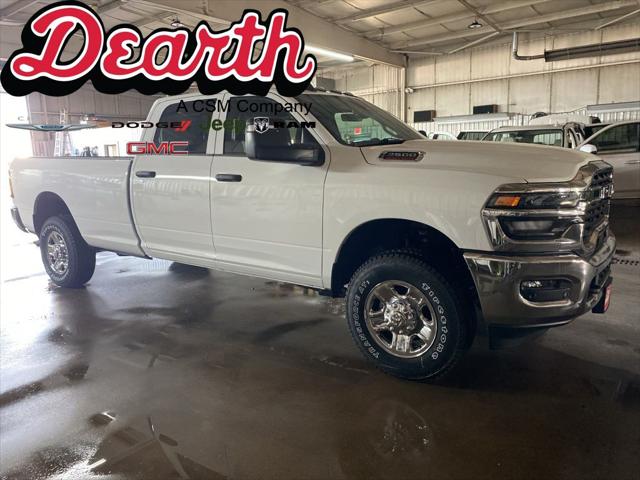 2026 RAM 2500 RAM 2500 TRADESMAN CREW CAB 4X4 8 BOX