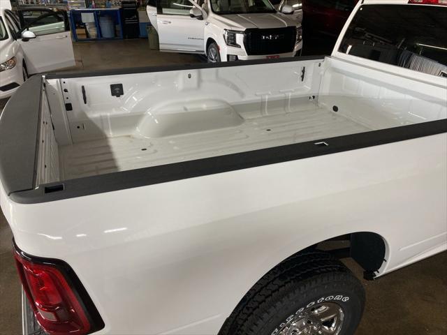 2026 RAM 2500 RAM 2500 TRADESMAN CREW CAB 4X4 8 BOX