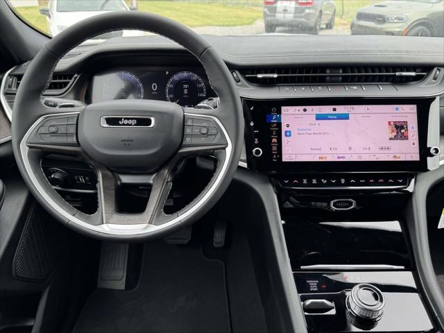 2026 Jeep Grand Cherokee GRAND CHEROKEE LAREDO ALTITUDE 4X4 2026 Jeep Grand Cherokee GRAND CHEROKEE LAREDO ALTITUDE 4X4