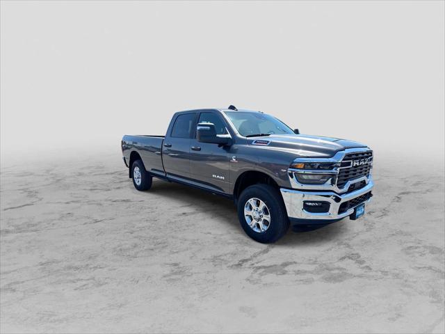2026 RAM 3500 RAM 3500 BIG HORN CREW CAB 4X4 8 BOX