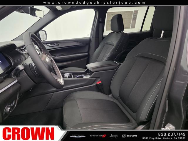 2026 Jeep Grand Cherokee Laredo 4x2