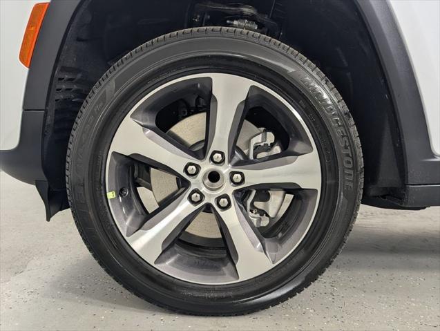 2026 Jeep Grand Cherokee Limited 4x2