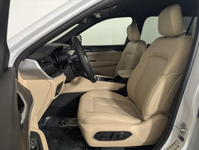 2026 Jeep Grand Cherokee Limited 4x2