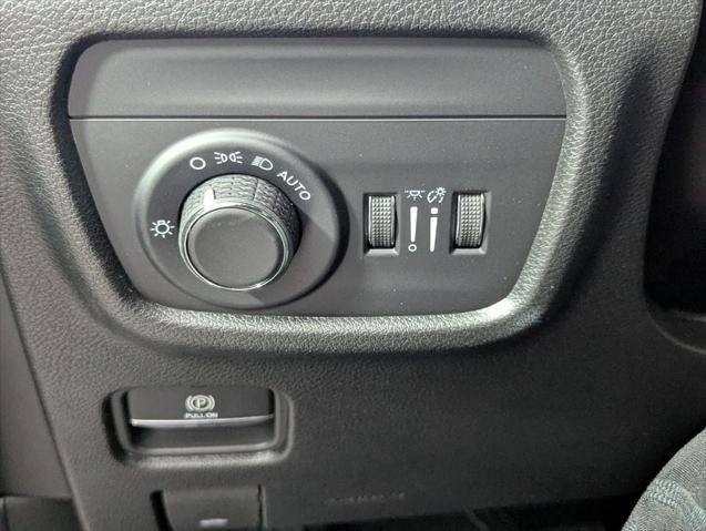 2026 Jeep Grand Cherokee Altitude 4x4