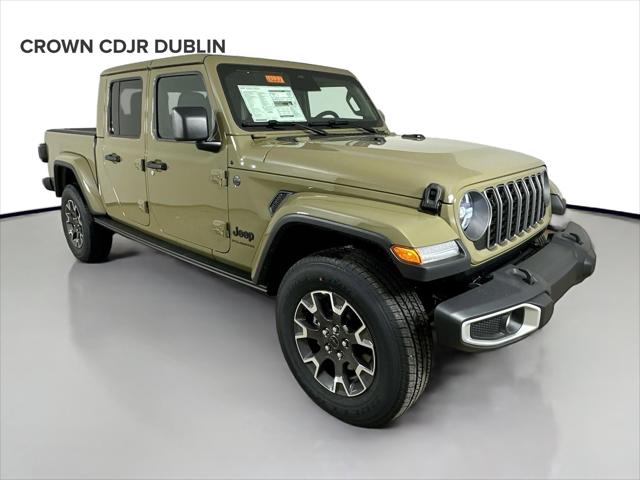 2026 Jeep Gladiator GLADIATOR SAHARA 4X4