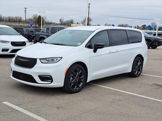 2026 Chrysler Pacifica PACIFICA SELECT