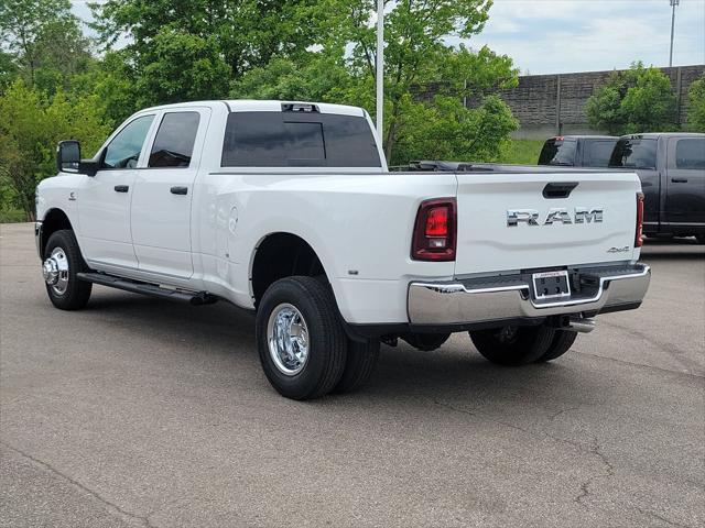 2026 RAM Ram 3500 RAM 3500 TRADESMAN CREW CAB 4X4 8 BOX
