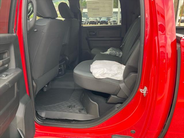 2026 Ram 2500 Black Express Crew Cab 4x4 6'4" Box