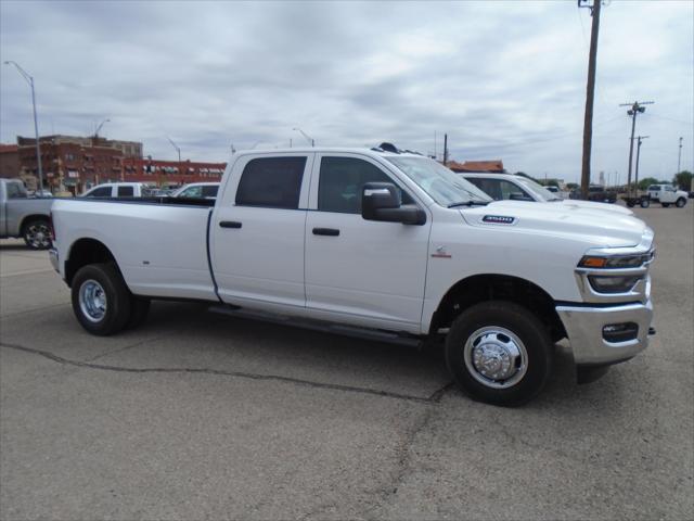 2026 RAM Ram 3500 RAM 3500 TRADESMAN CREW CAB 4X4 8 BOX