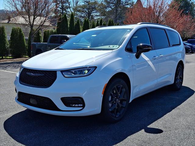 2026 Chrysler Pacifica PACIFICA LIMITED AWD