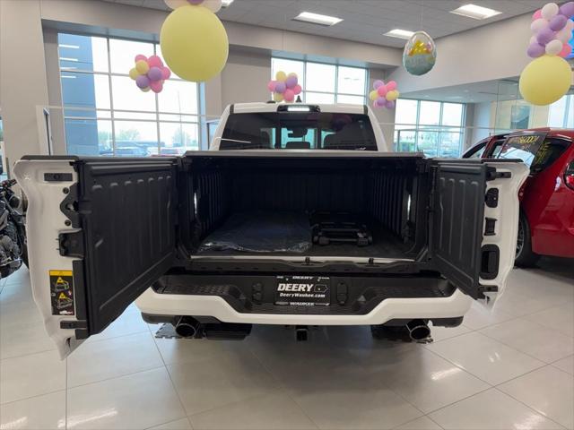 2026 Ram 1500 Limited Crew Cab 4x4 5'7" Box
