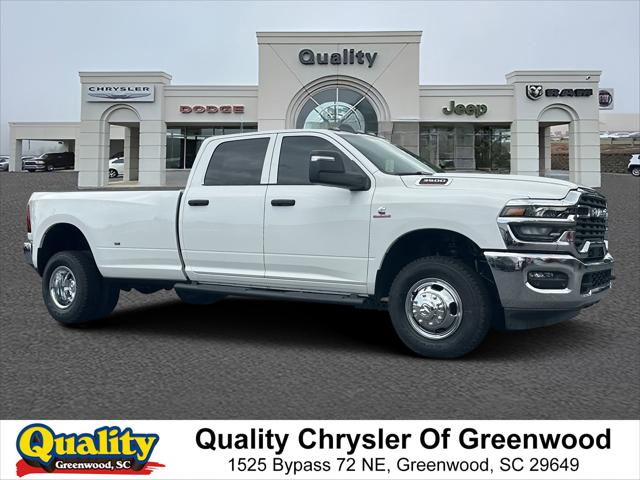 2026 RAM Ram 3500 RAM 3500 TRADESMAN CREW CAB 4X4 8 BOX