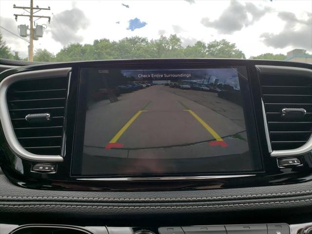 2026 Chrysler Pacifica Select AWD