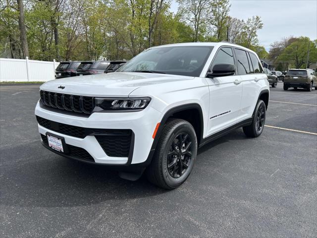 2026 Jeep Grand Cherokee GRAND CHEROKEE LAREDO ALTITUDE 4X4 2026 Jeep Grand Cherokee GRAND CHEROKEE LAREDO ALTITUDE 4X4