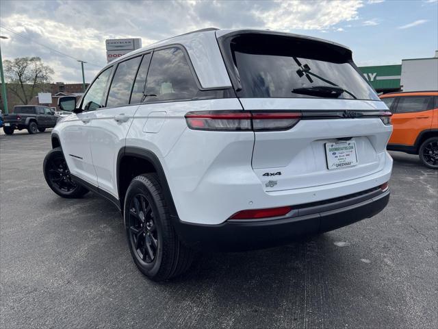 2026 Jeep Grand Cherokee Altitude 4x4