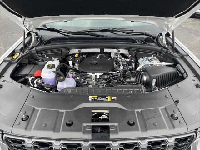 2026 Jeep Grand Cherokee Altitude 4x4