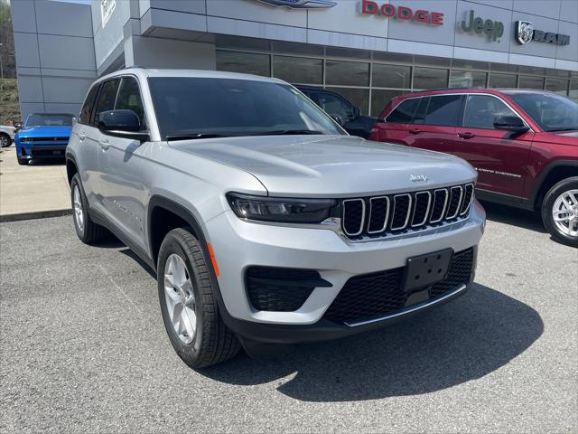 2026 Jeep Grand Cherokee GRAND CHEROKEE LAREDO X 4X4