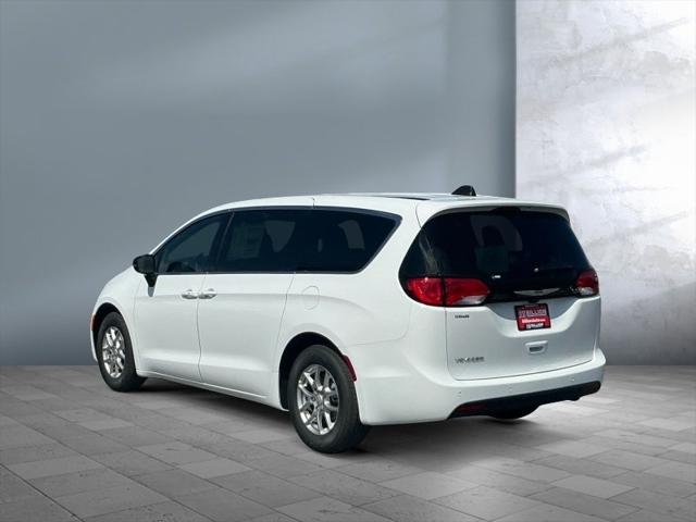 2026 Chrysler Voyager VOYAGER LX