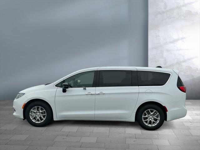 2026 Chrysler Voyager VOYAGER LX