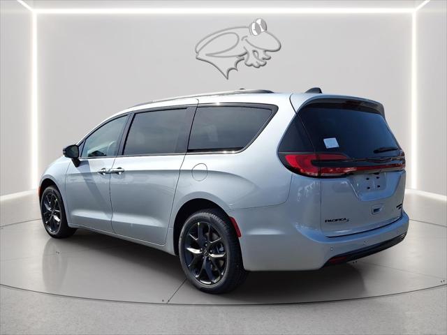 2026 Chrysler Pacifica PACIFICA LIMITED AWD