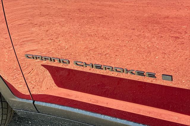 2026 Jeep Grand Cherokee Altitude 4x4
