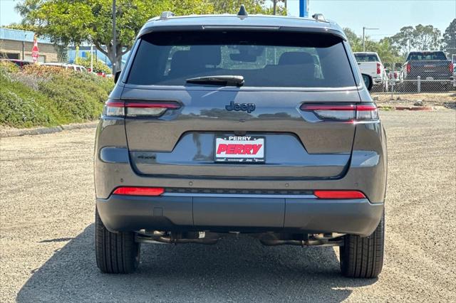 2026 Jeep Grand Cherokee Altitude 4x4