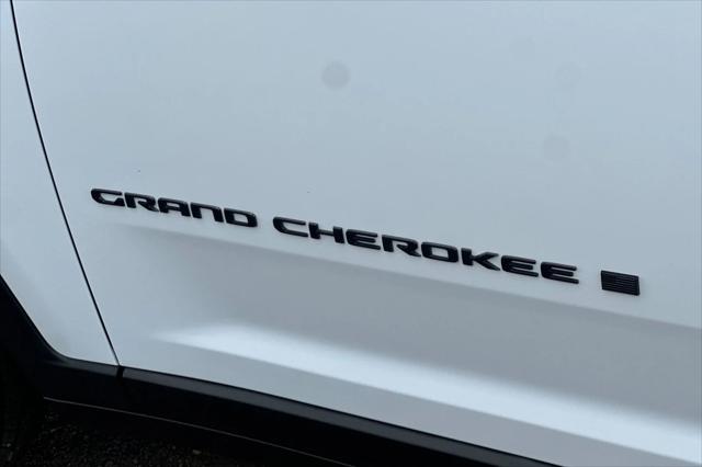 2026 Jeep Grand Cherokee Altitude 4x4