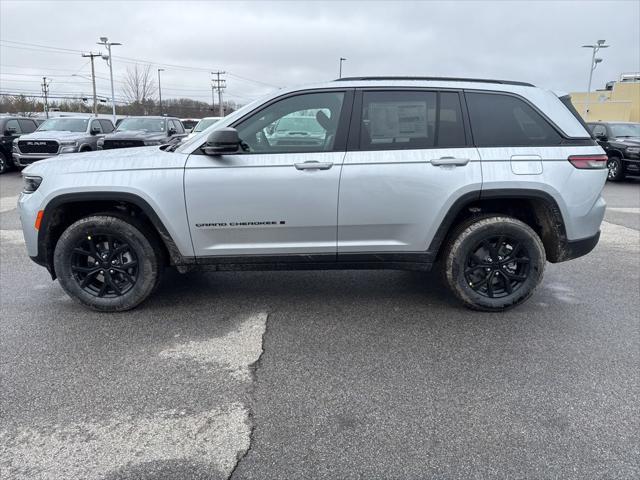 2026 Jeep Grand Cherokee GRAND CHEROKEE LAREDO ALTITUDE 4X4