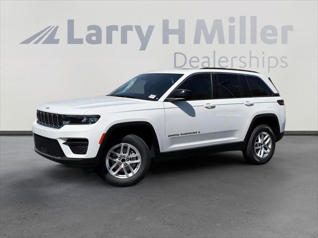 2026 Jeep Grand Cherokee GRAND CHEROKEE LAREDO X 4X4