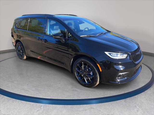 2026 Chrysler Pacifica PACIFICA LIMITED AWD