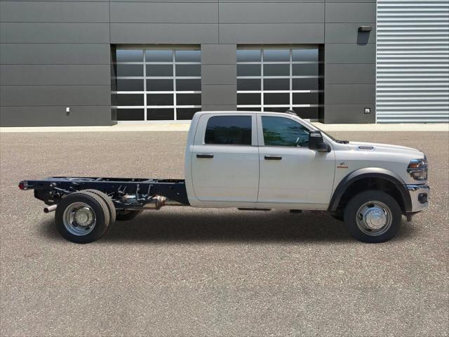 2026 RAM 5500 Chassis RAM 5500 TRADESMAN CHASSIS CREW CAB 4X4 60 CA