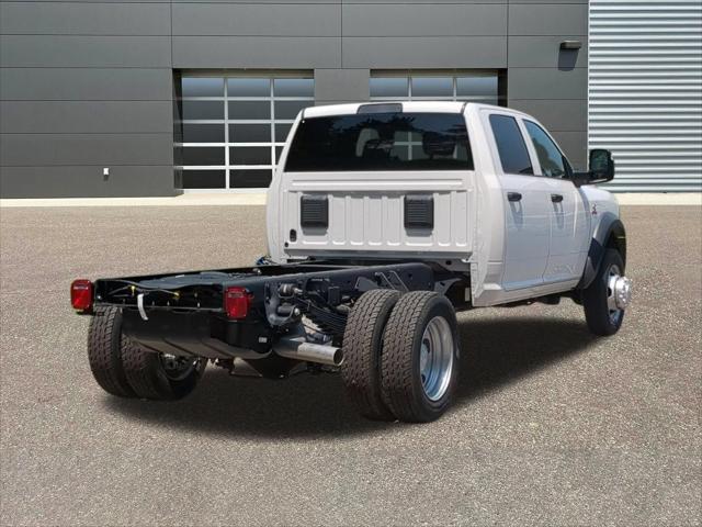 2026 RAM 5500 Chassis RAM 5500 TRADESMAN CHASSIS CREW CAB 4X4 60 CA