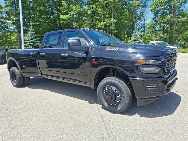 2026 RAM 3500 RAM 3500 BIG HORN CREW CAB 4X4 8 BOX