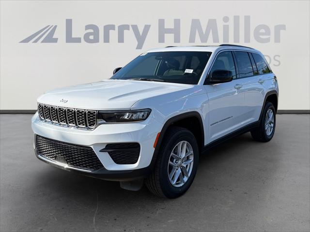 2026 Jeep Grand Cherokee GRAND CHEROKEE LAREDO X 4X4