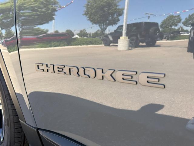 2026 Jeep Cherokee Laredo 4x4