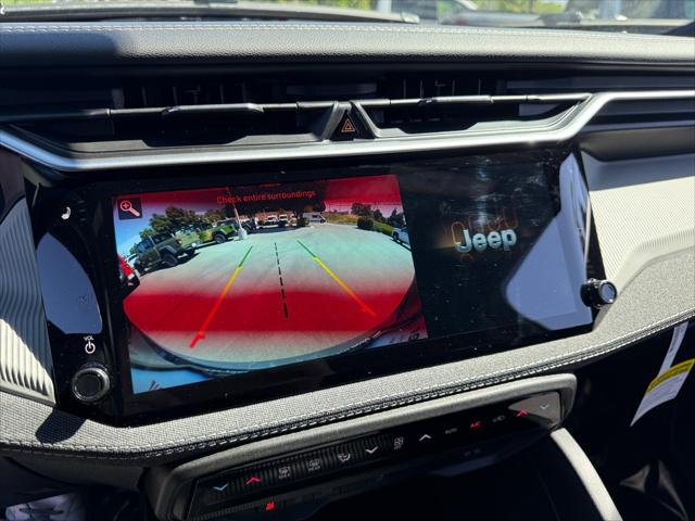 2026 Jeep Cherokee Laredo 4x4