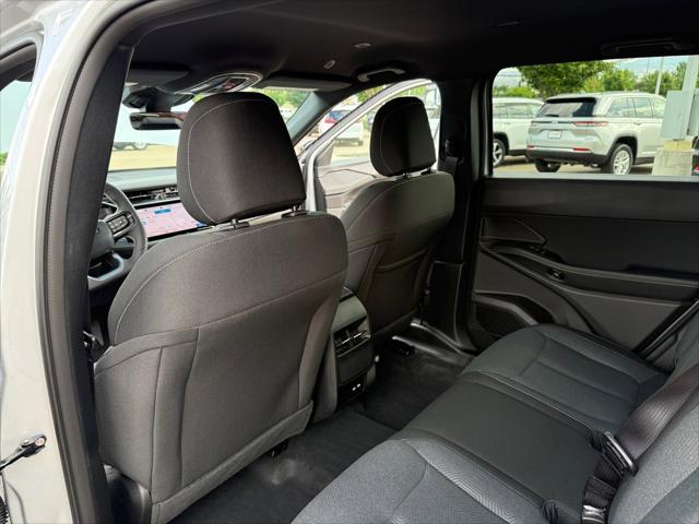 2026 Jeep Cherokee Laredo 4x4