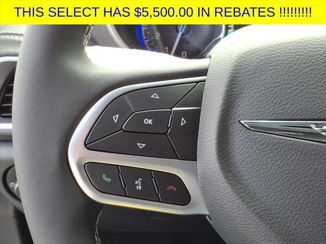 2026 Chrysler Pacifica Select