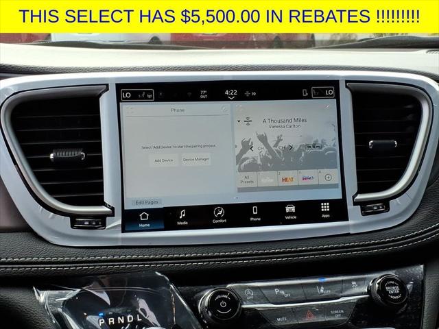 2026 Chrysler Pacifica Select