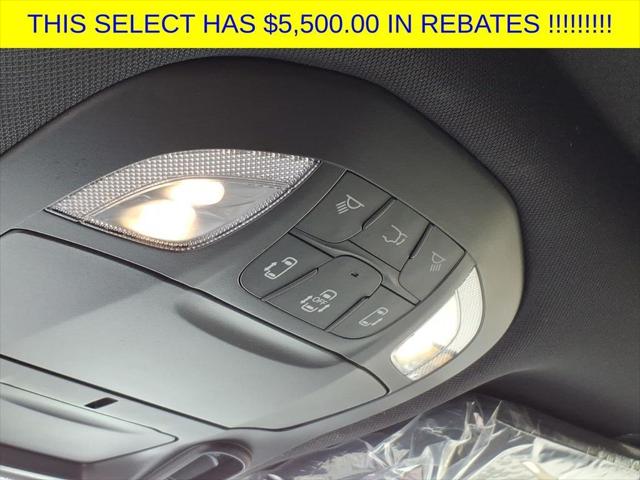 2026 Chrysler Pacifica Select