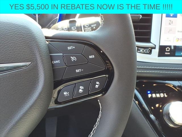 2026 Chrysler Pacifica Select